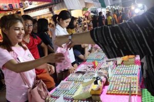 ตลาดนัด โคราช ไนท์บ้านเกาะ